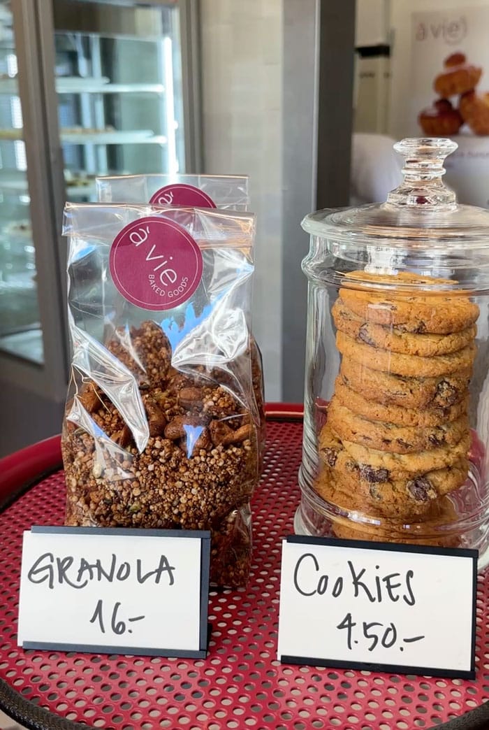 Avie Granola
