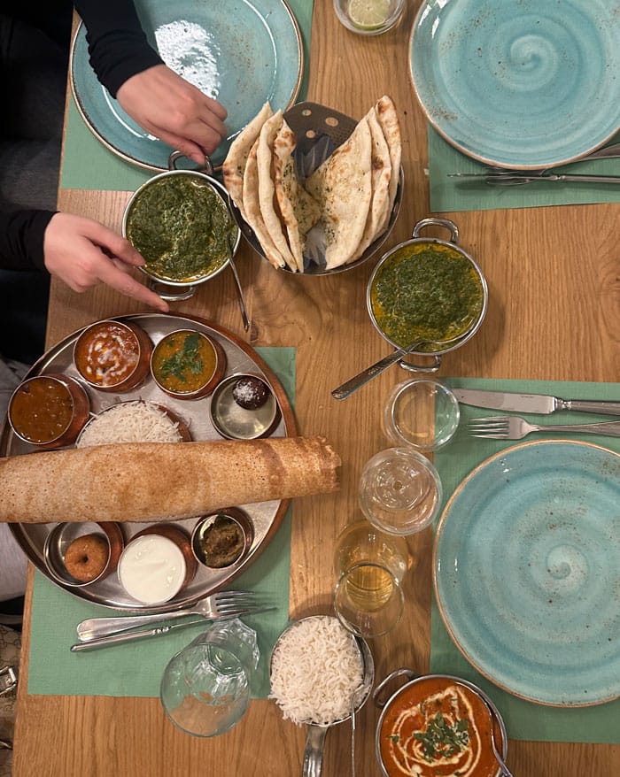 SouthIndian Tisch 1