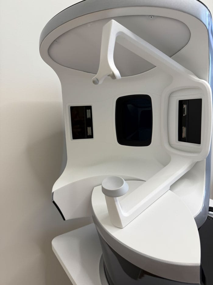 Besser als Morpheus8? Wir testen das Vivace RF Microneedling bei everskin 13 Radiofrequenz-Needling der nächsten Generation? Nathalie testet für uns das Vivace RF Microneedling bei everskin in Zürich.