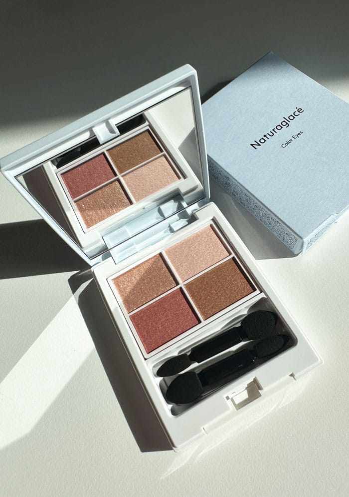 Naturaglacé: Die neuen Make-up Highlights aus Japan 15 naturaglace eyeshadow quad