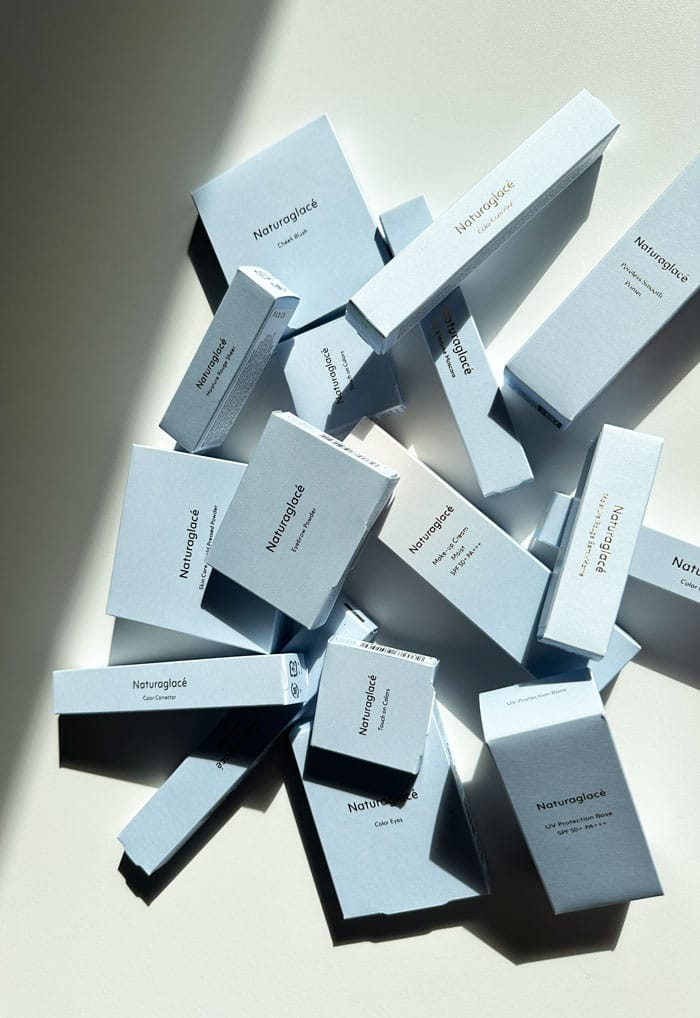 Naturaglacé: Die neuen Make-up Highlights aus Japan 6 naturaglace mood schachteln haufen