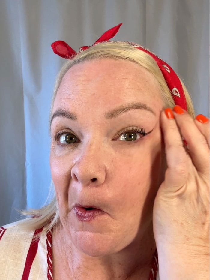 Ultraschneller Sommer-Eyeliner: Das Mini-Tutorial für Lazy Girls 11 Badi Eyeliner 11 1