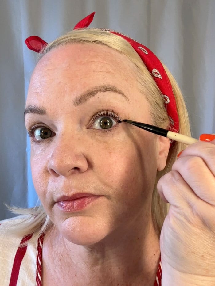 Ultraschneller Sommer-Eyeliner: Das Mini-Tutorial für Lazy Girls 7 Badi Eyeliner 7