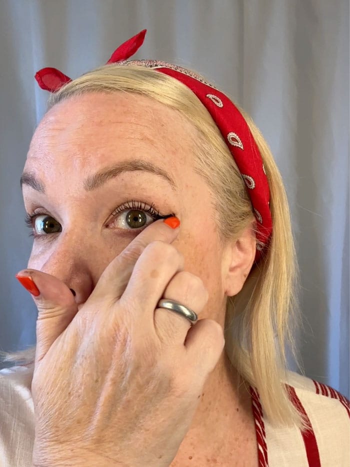 Ultraschneller Sommer-Eyeliner: Das Mini-Tutorial für Lazy Girls 9 Badi Eyeliner 9