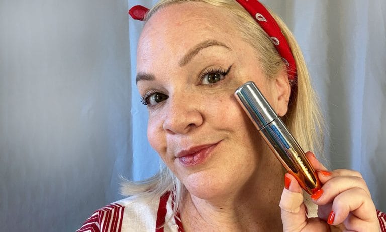 Ultraschneller Sommer-Eyeliner: Das Mini-Tutorial für Lazy Girls Schneller Eyeliner-Hack für die Badi (Hey Pretty Tutorial) – Beauty Hacks für den Sommer