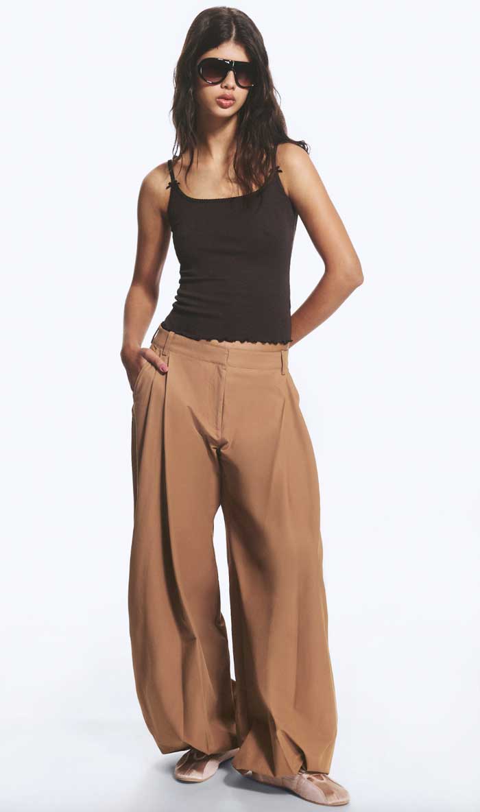 Fashion Flash: Neue Herbstjacken und Herbstmäntel für jeden Style 13 Herbstjacken Monki Hose