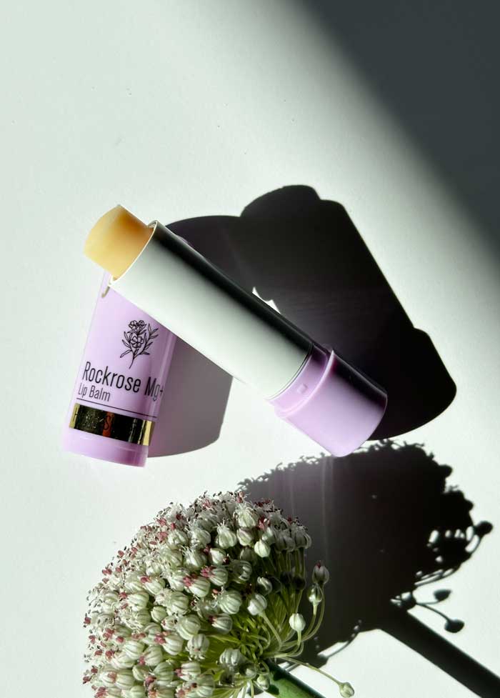 Neue Energie für deine Haut mit der farfalla Rockrose Mg+ Hydro Skinergy Kollektion 7 farfalla rockrose mg lipbalm
