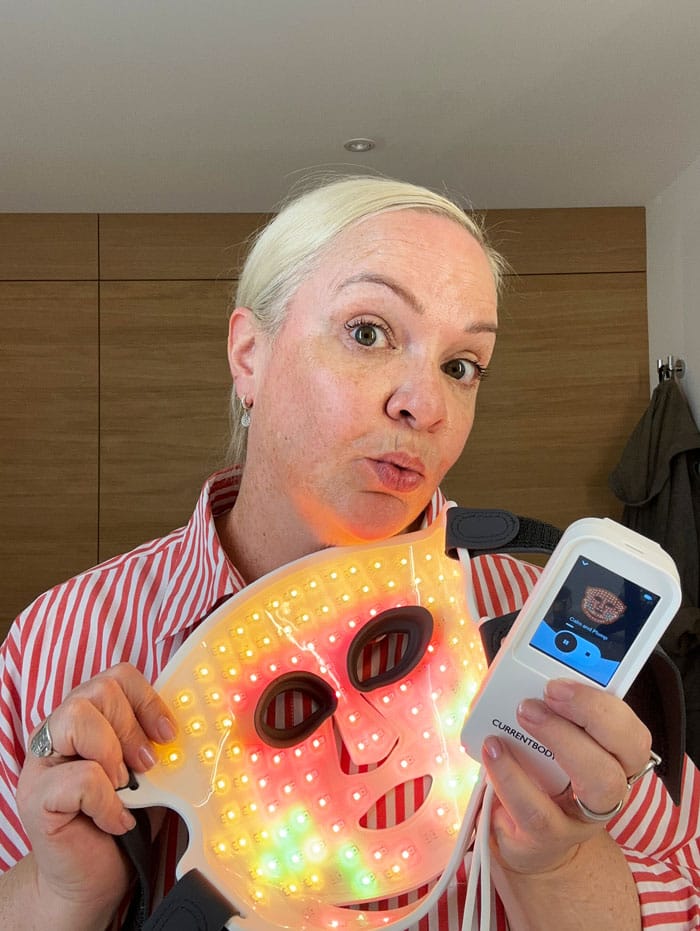 Was die CurrentBody LED Lichttherapie Maske: 3. Generation anders macht 8 Currentbody LED 3Gen Ooh