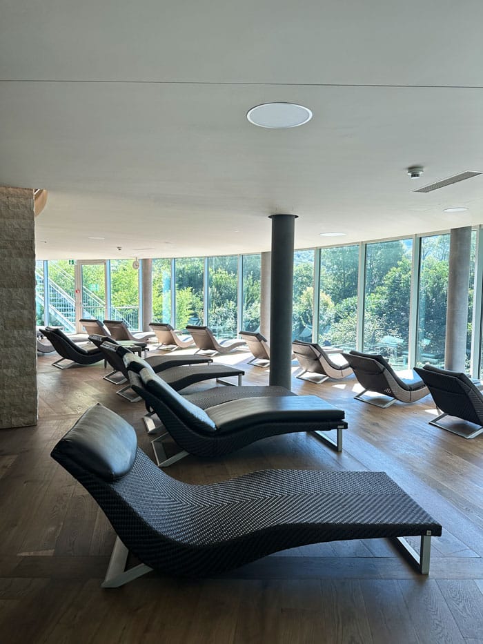 Der perfekte Wellness-Tag im Tessin: Auf ins Splash & Spa Tamaro! 5 Splash Spa Ruheraum leer
