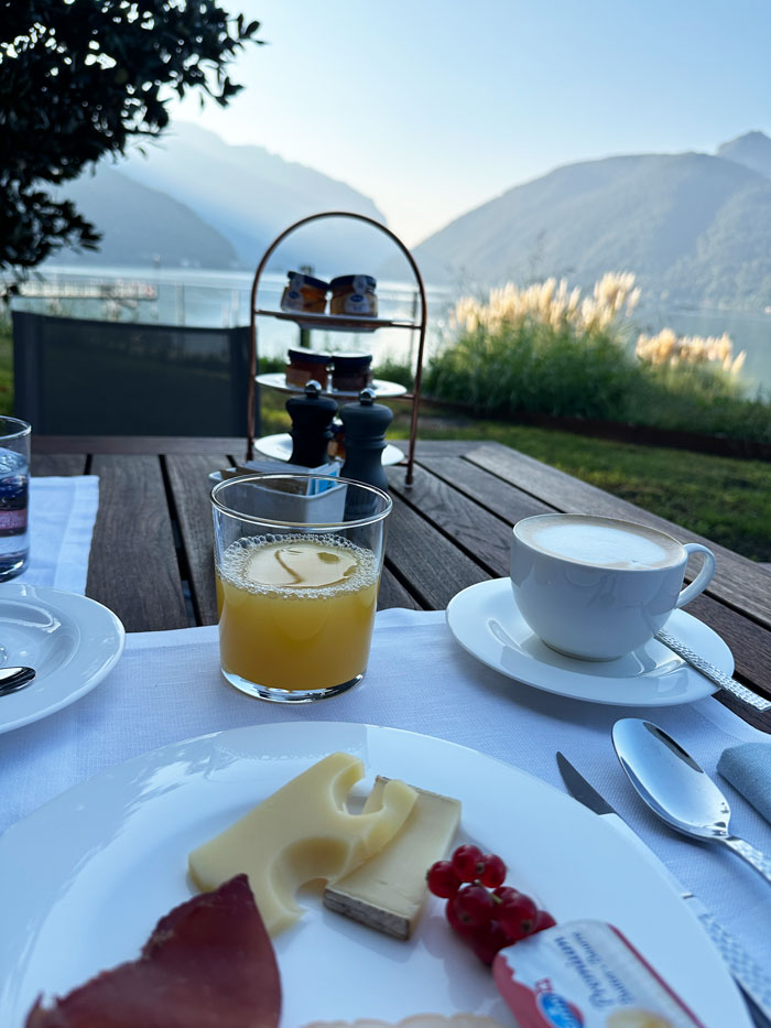 Wellness-Auszeit in Lugano in den Swiss Diamond Hotels 42 LaRomantica Essen ZmorgeView