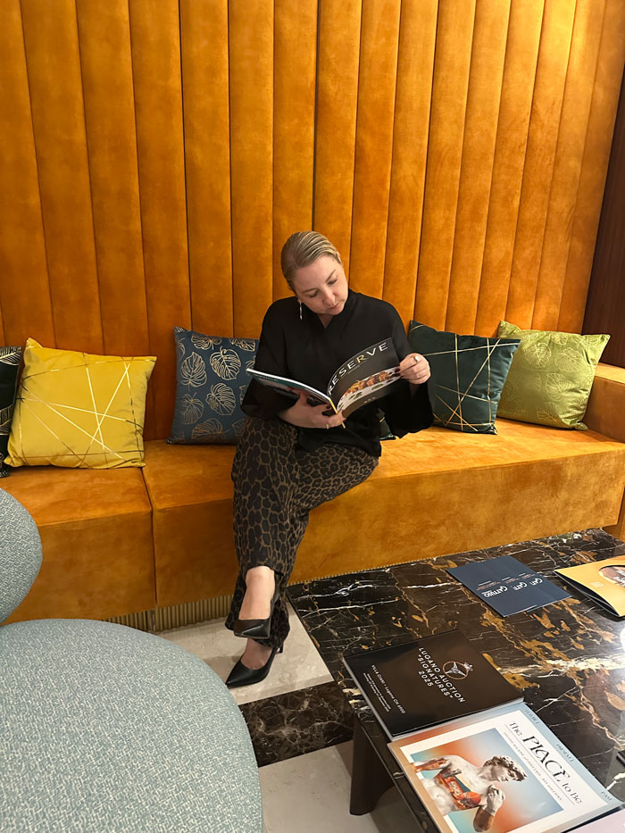 Wellness-Auszeit in Lugano in den Swiss Diamond Hotels 26 LaRomantica Hotel Lobby Sandra