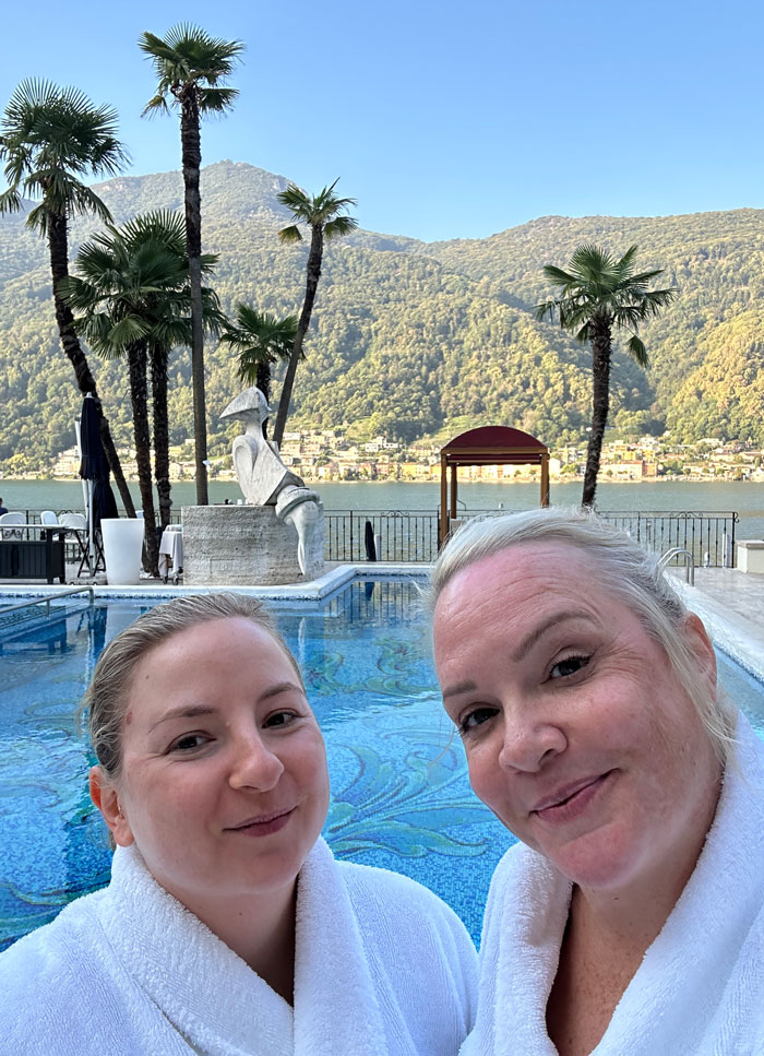 Wellness-Auszeit in Lugano in den Swiss Diamond Hotels 52 LakeLugano PoolSelfie EvtlCloser